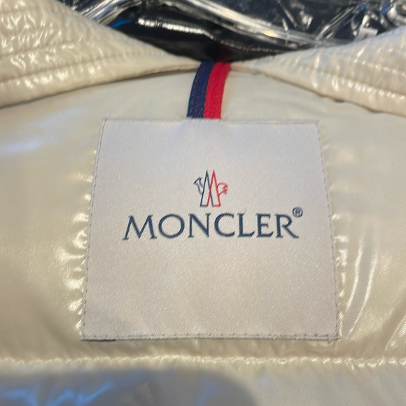Moncler Coat - Picture 5 of 6